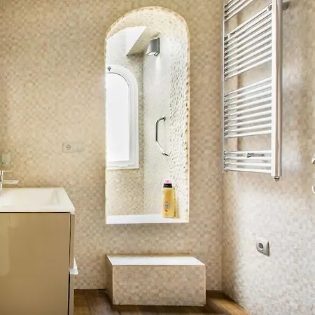 Casa de Férias Boutique Townhouse With Hot Tub Near Puerto Banus *