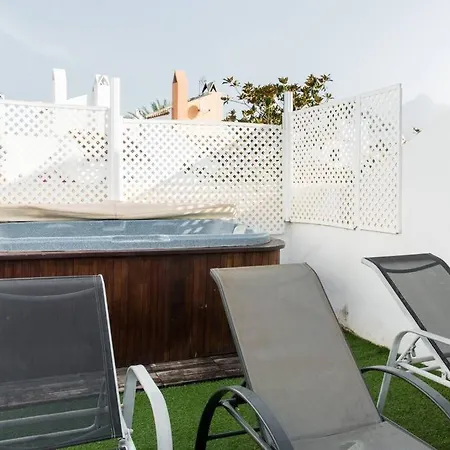 Boutique Townhouse With Hot Tub Near Puerto Banus Marbellac