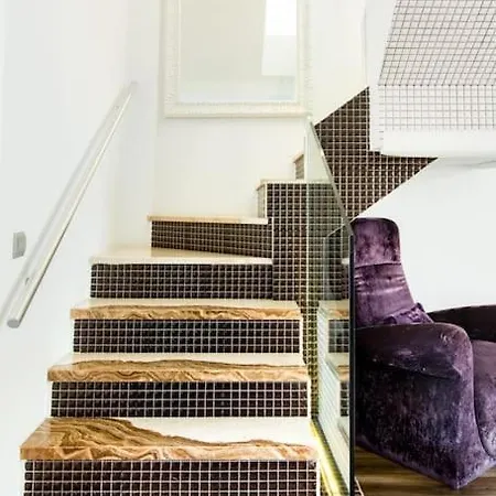 Boutique Townhouse With Hot Tub Near Puerto Banus Marbella