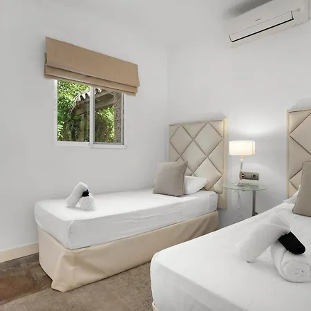 Vakantiehuis 5Br Boutique Townhouse Hot Tub Near Puerto Banus Marbella