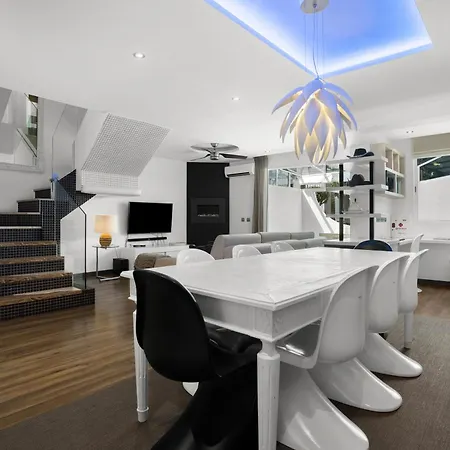 5Br Boutique Townhouse Hot Tub Near Puerto Banus *