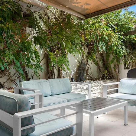 5Br Boutique Townhouse Hot Tub Near Puerto Banus Vakantiehuis