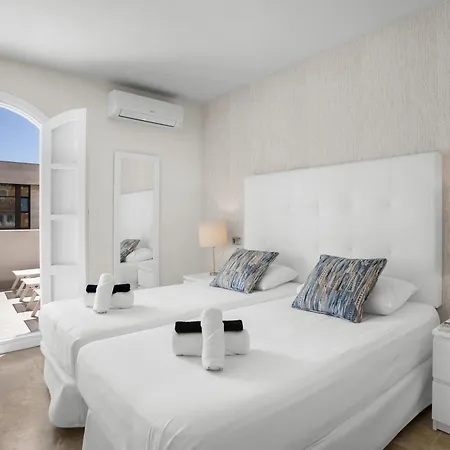 Vakantiehuis 5Br Boutique Townhouse Hot Tub Near Puerto Banus *