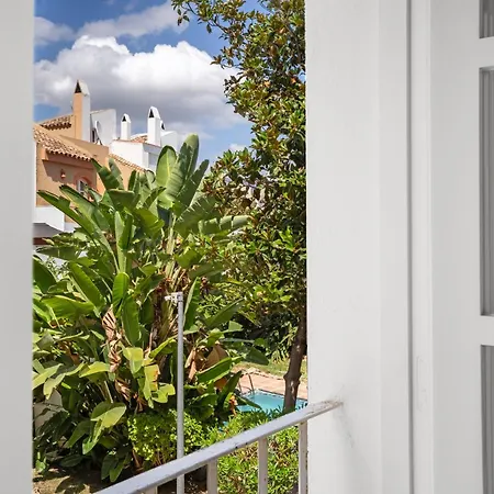 Vakantiehuis 5Br Boutique Townhouse Hot Tub Near Puerto Banus *