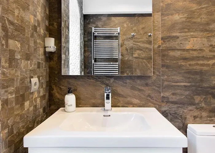 Boutique Townhouse With Hot Tub Near Puerto Banus * Marbella