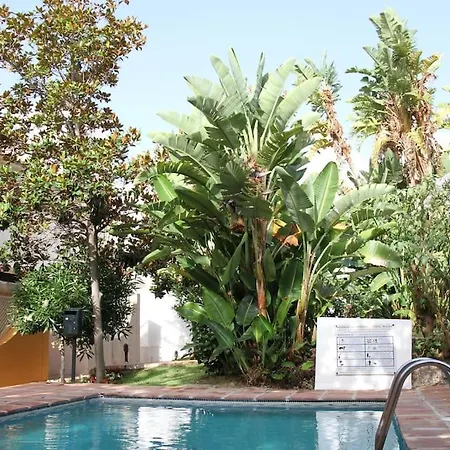 Σπίτι διακοπών Boutique Townhouse With Hot Tub Near Puerto Banus Μαρμπέλλα