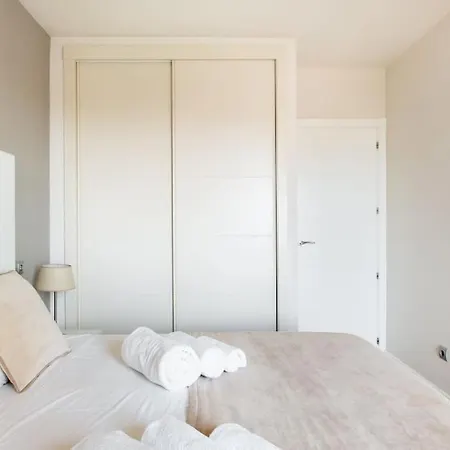 Σπίτι διακοπών Boutique Townhouse With Hot Tub Near Puerto Banus
